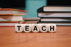 How to Apply For an Online Teaching Degree Course